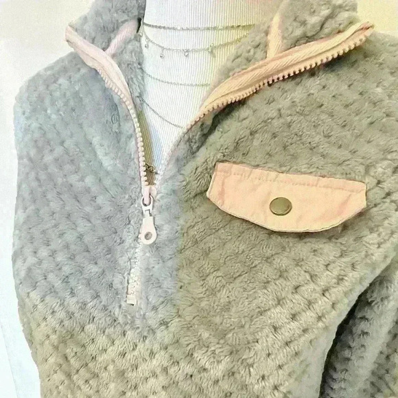 Women’s Soft Half Zip Pullover Sweater - Picture 5 of 5
